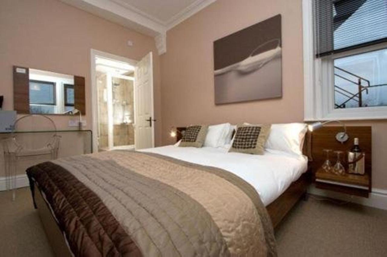 The Bijou Hotel Harrogate Cameră foto